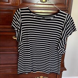 Ann Taylor Black and White Striped Short Sleeve Top
